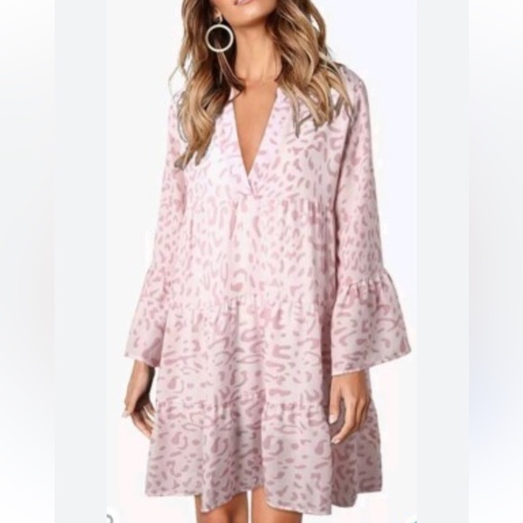 Last Queen Paris Womens Blush Animal Print Leopard Dress M/L Boho Preppy Flowy - Picture 1 of 16